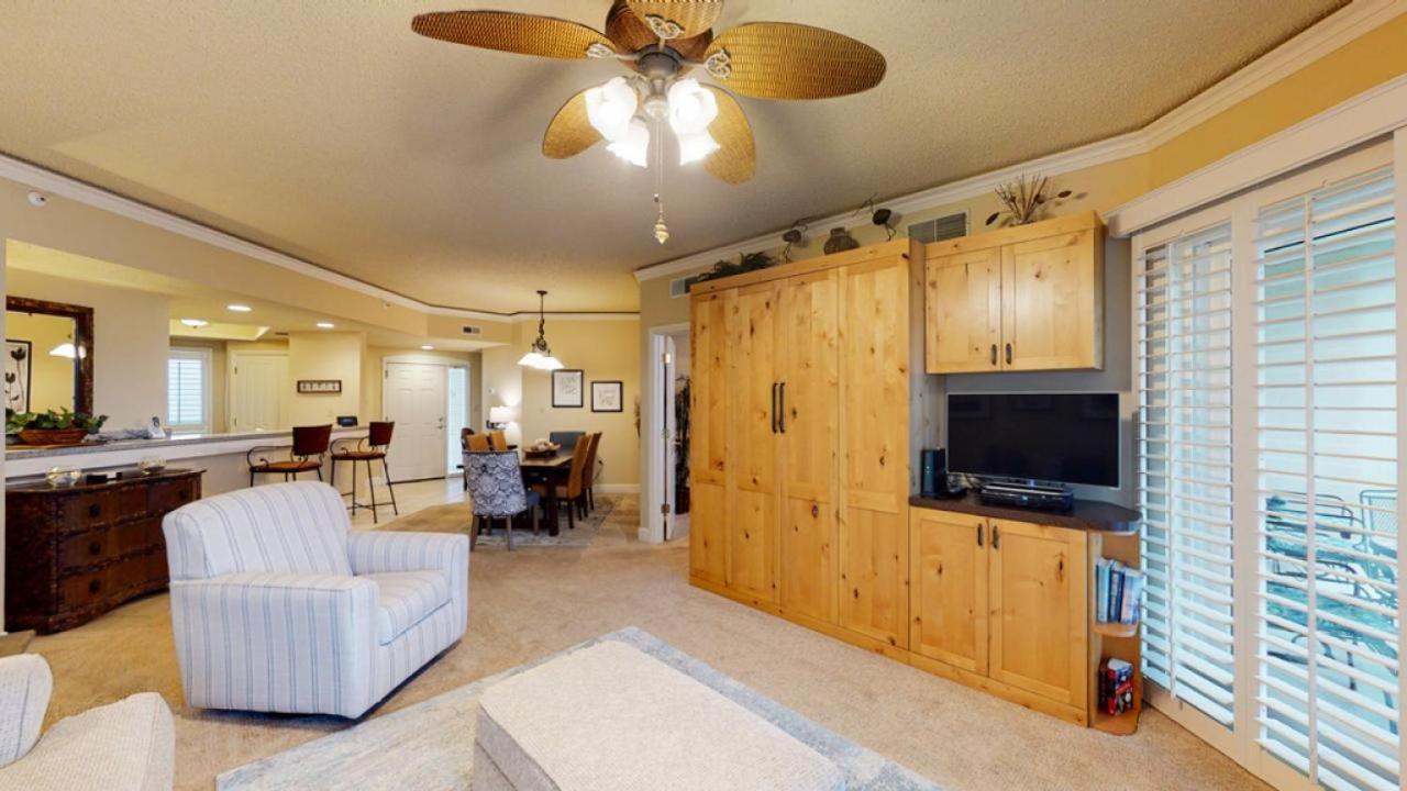  | 404 Windsor Place