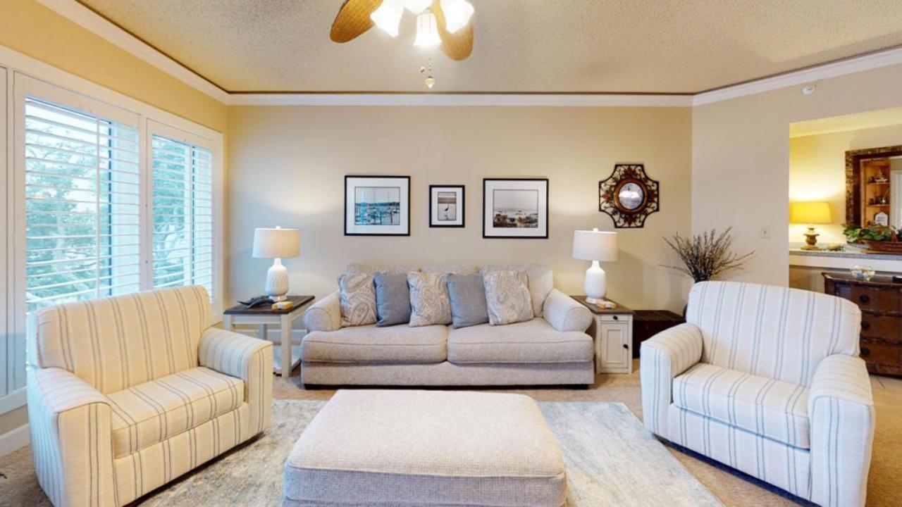  | 404 Windsor Place