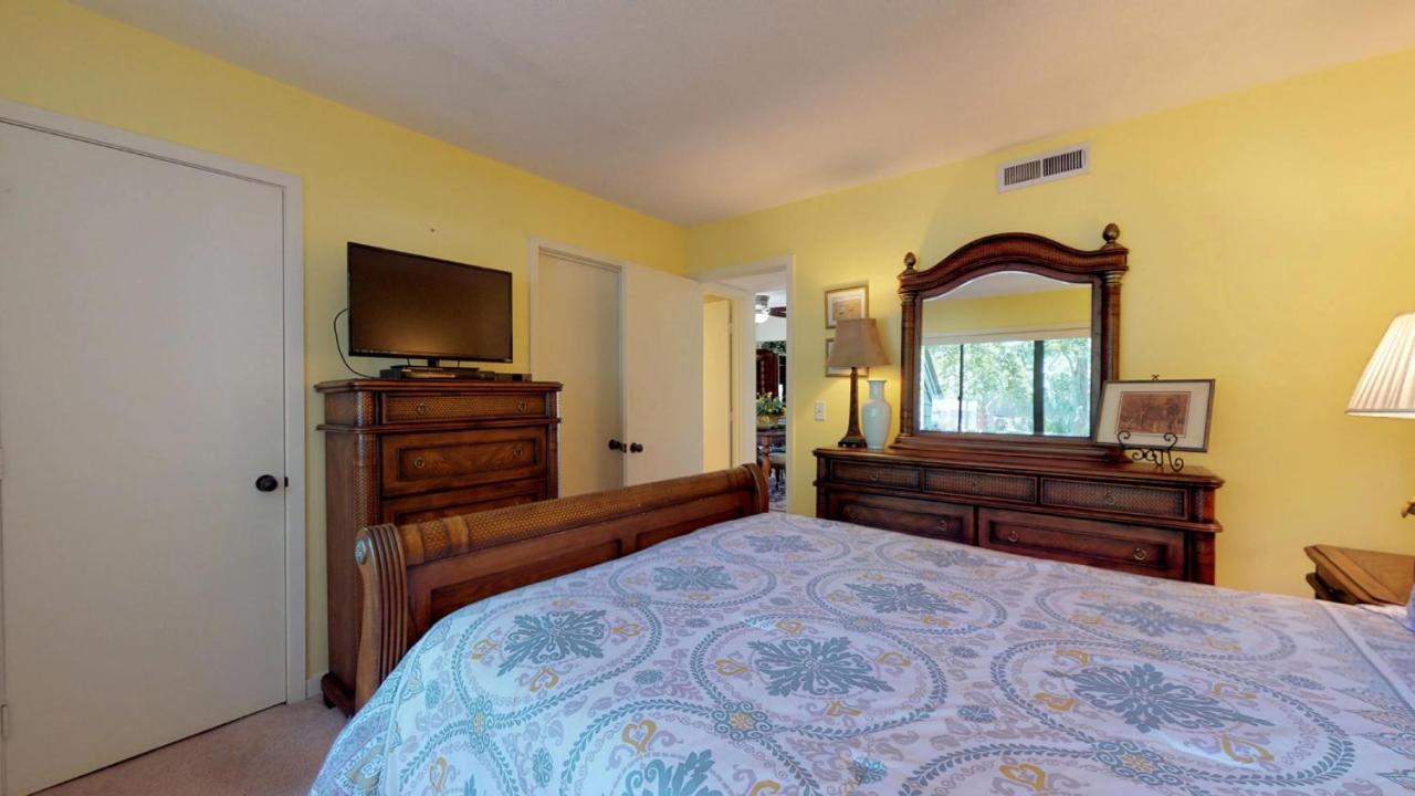 | 288 Turnberry Village
