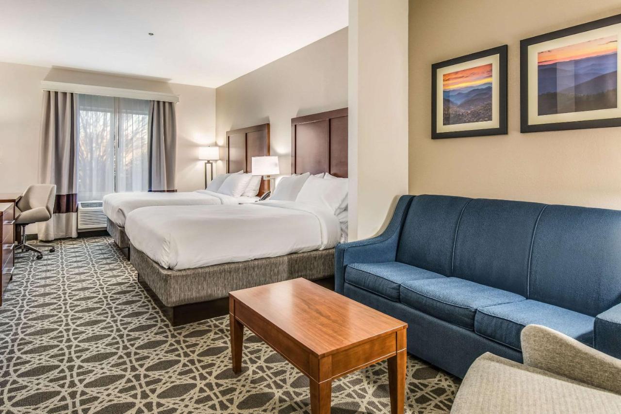 Suite with Two Queen Beds and Tub - Accessible/Non Smoking at Comfort Inn & Suites Brevard North