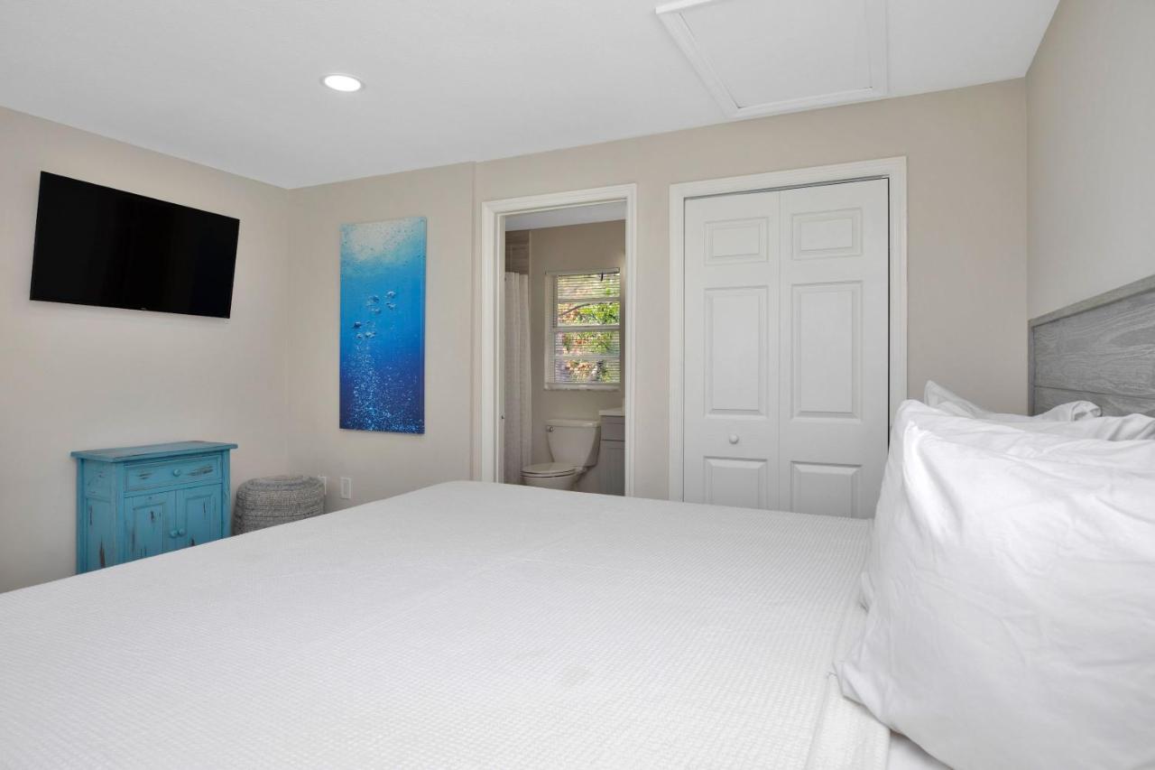 Duplex Suite at Amoray Dive Resort