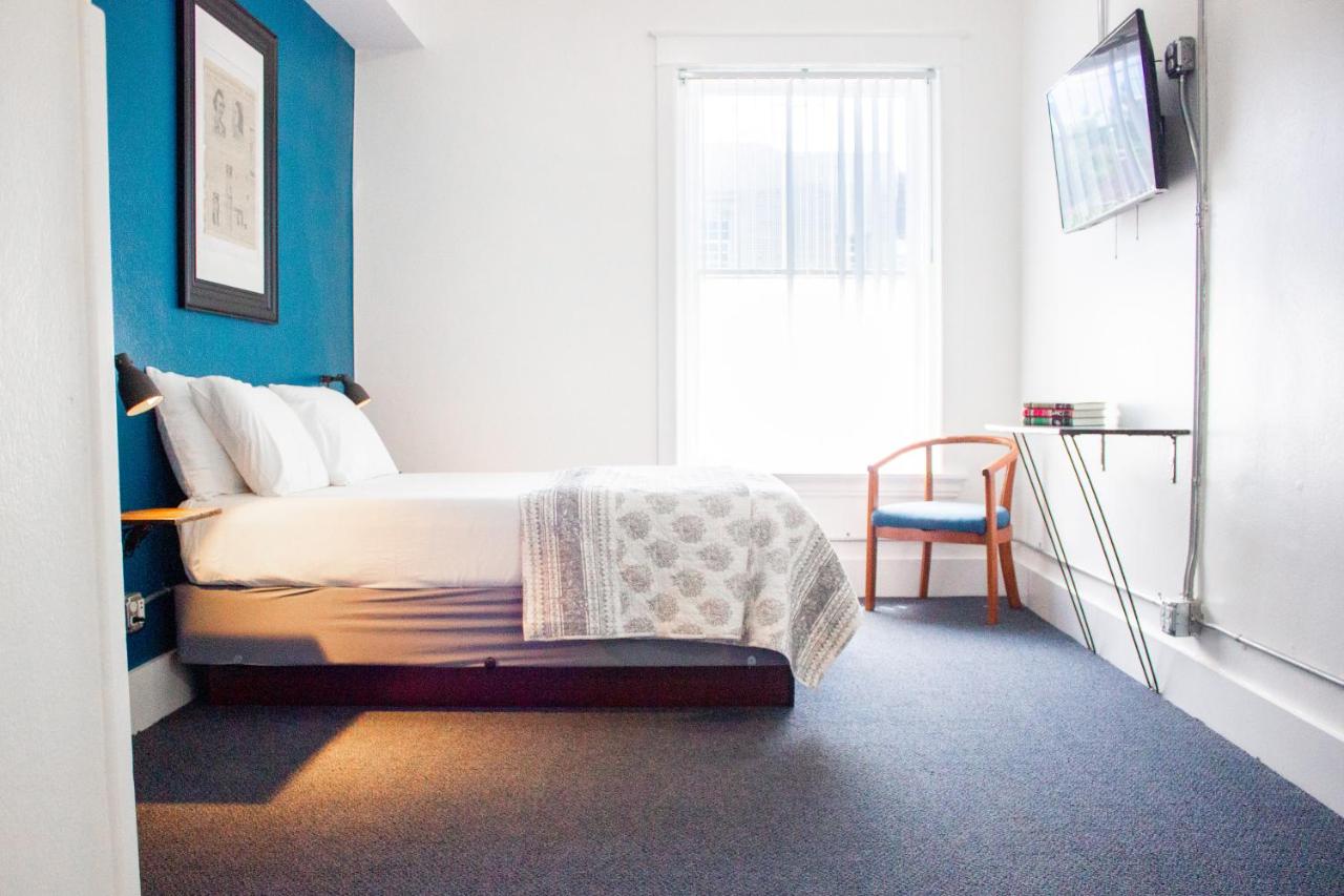 | 11th Avenue Hostel