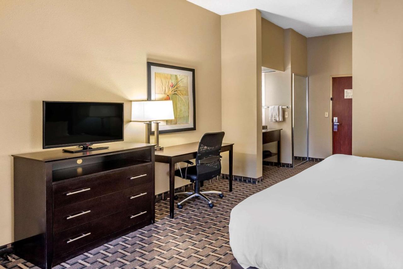 King Suite with Sofa Bed - Non Smoking at La Quinta Inn & Suites by Wyndham Clovis NM