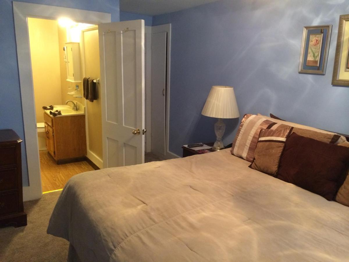  | The Tunnicliff Inn