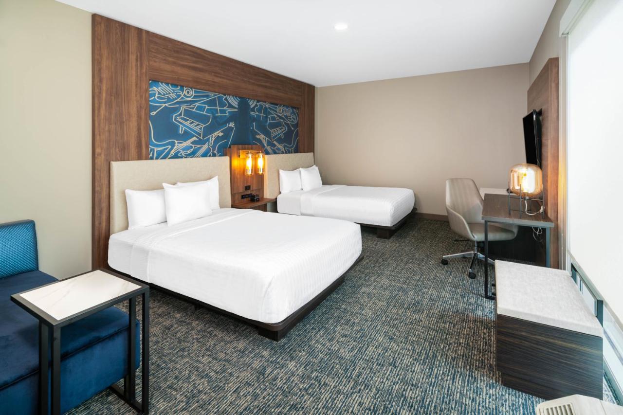 City View Suite with 2 Queen Beds, Non-Smoking at La Quinta Inn & Suites by Wyndham Nashville Downtown / Stadium