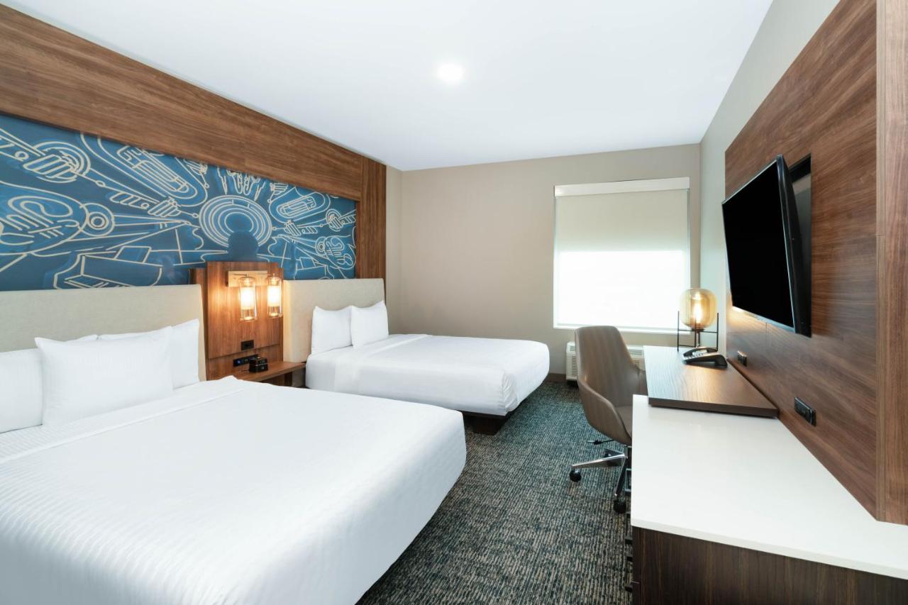 Queen Room with Two Queen Beds - Mobility Access/Non-Smoking at La Quinta Inn & Suites by Wyndham Nashville Downtown / Stadium