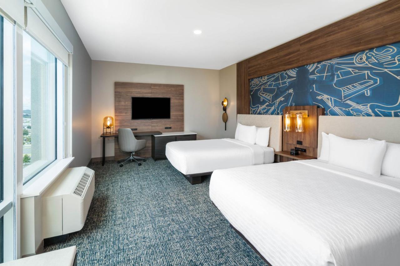 City View Suite with 2 Queen Beds, Non-Smoking at La Quinta Inn & Suites by Wyndham Nashville Downtown / Stadium