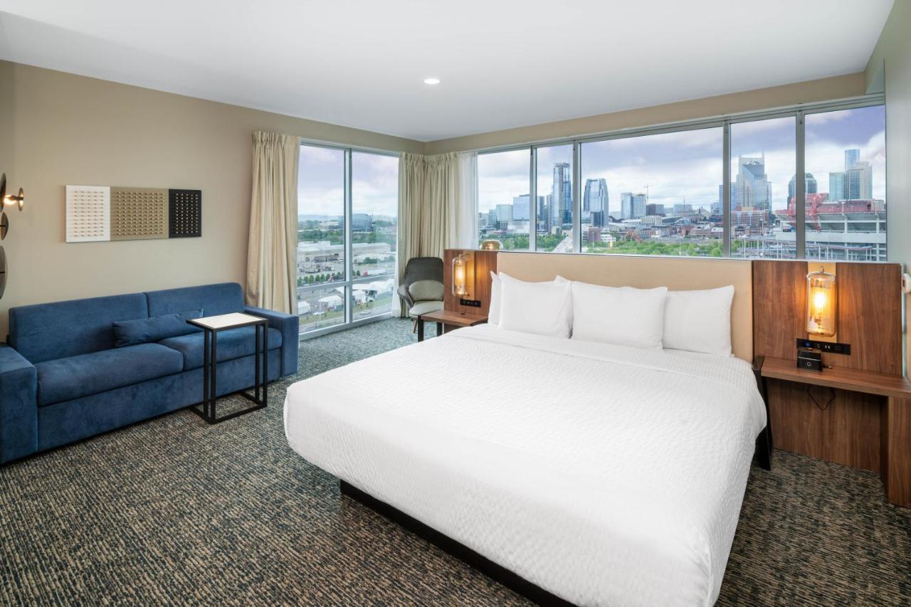 Mobility Accessible Corner Suite with King Bed Non-Smoking at La Quinta Inn & Suites by Wyndham Nashville Downtown / Stadium