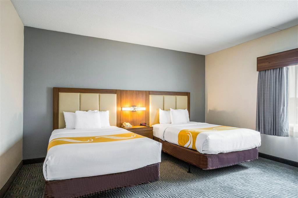 Double Suite at Quality Suites Lansing West