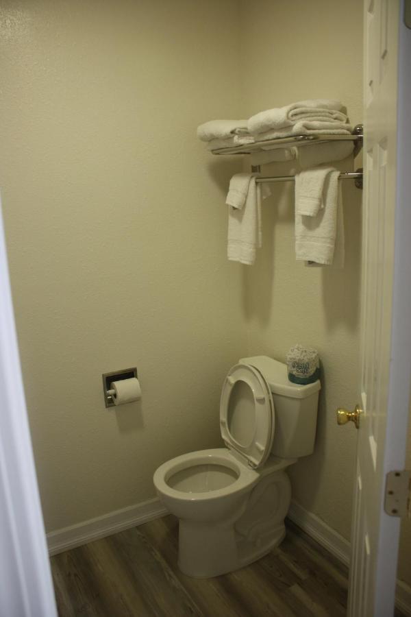| Value Inn & Suites