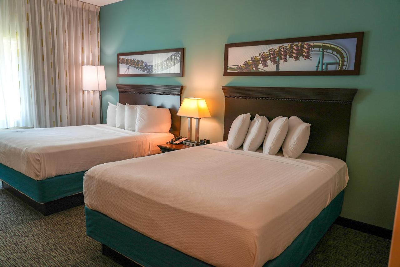 Queen Room with Two Queen Beds at Cedar Point's Express Hotel