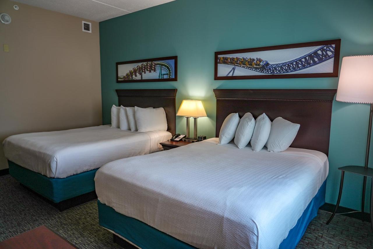 Queen Room with Two Queen Beds at Cedar Point's Express Hotel