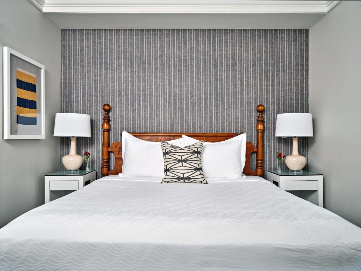 | Harbor View Hotel