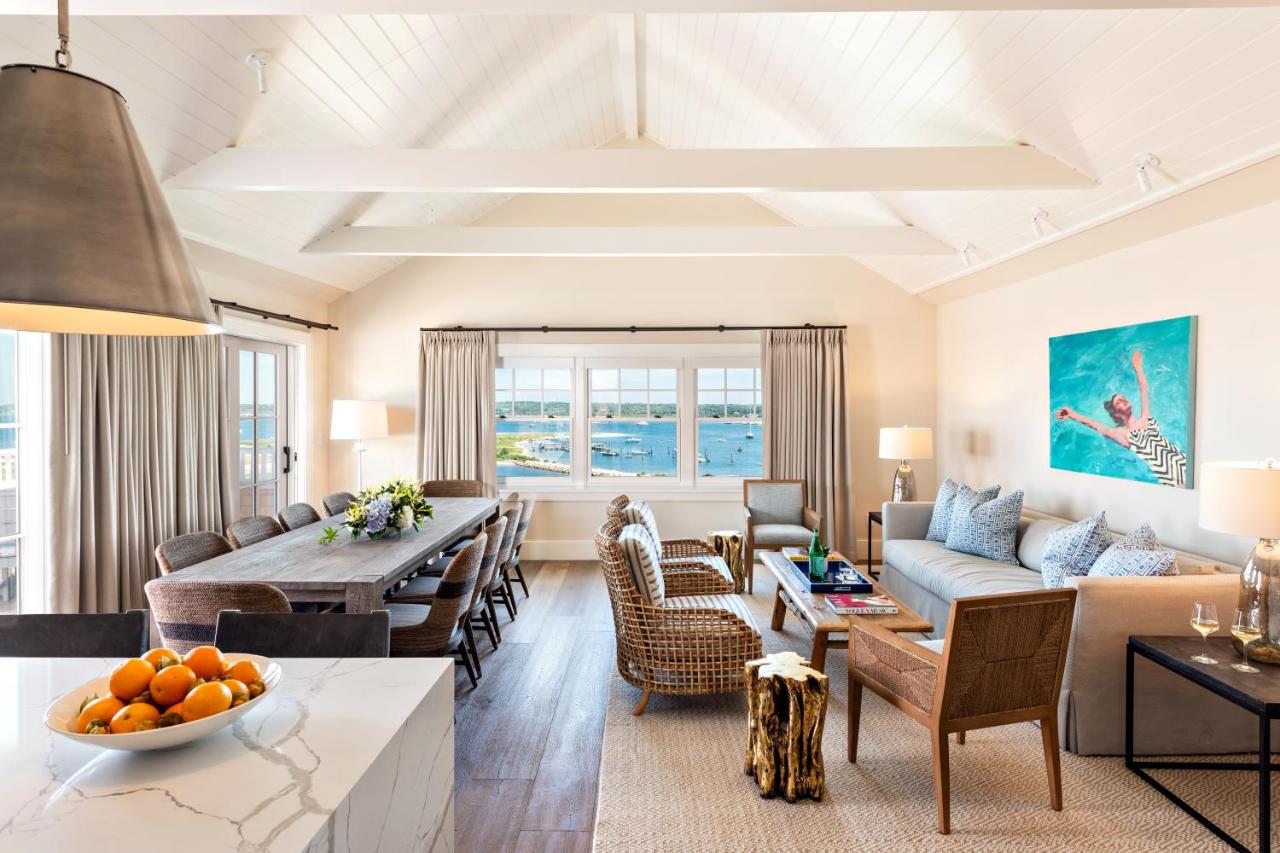 | Harbor View Hotel