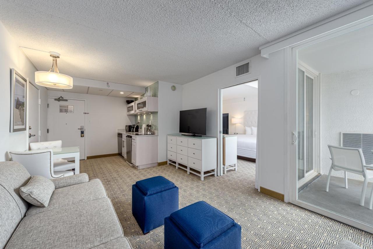 Value King Suite at ICONA Diamond Beach