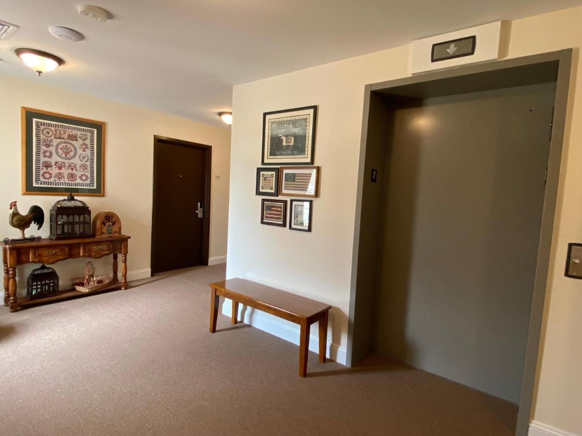 | Country Inn of Hazlet