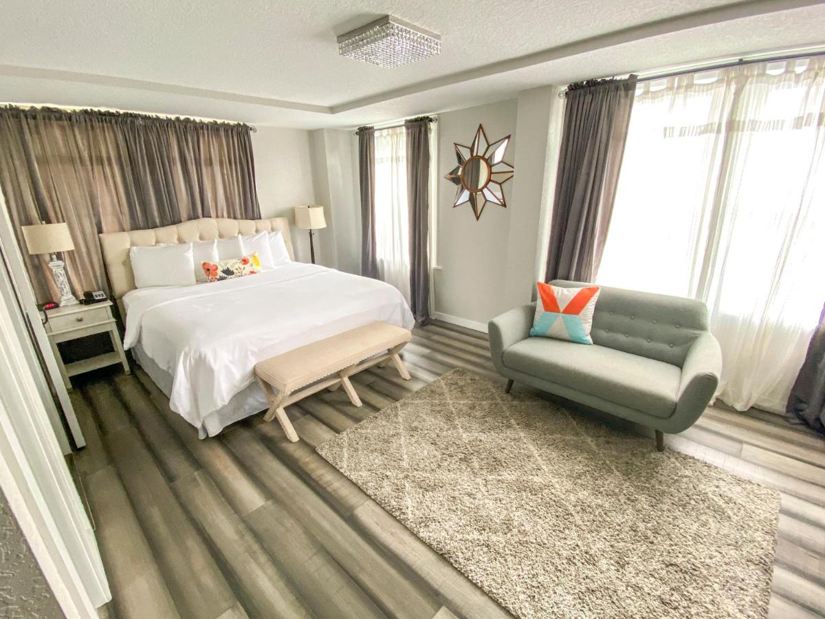 King Studio at Artisan Downtown