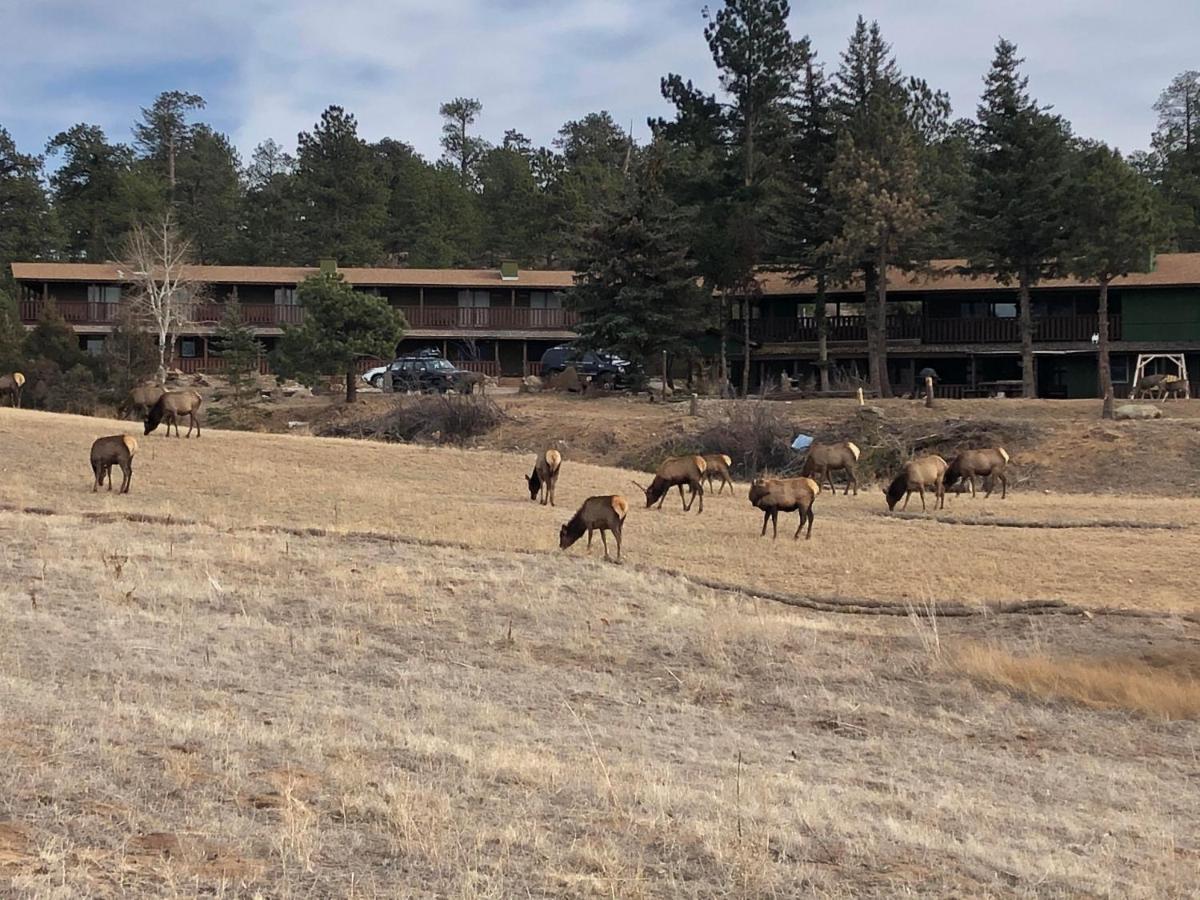 | Estes Lake Lodge