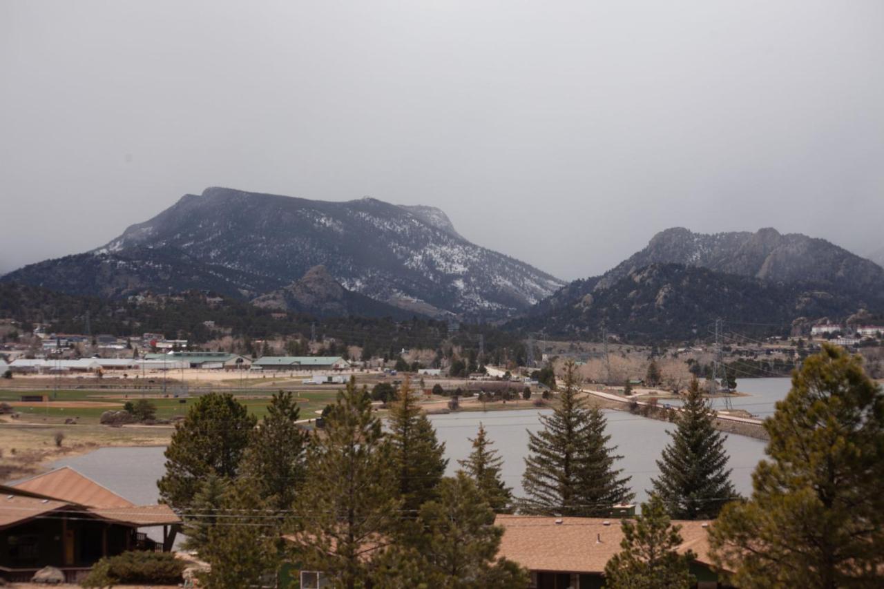  | Estes Lake Lodge