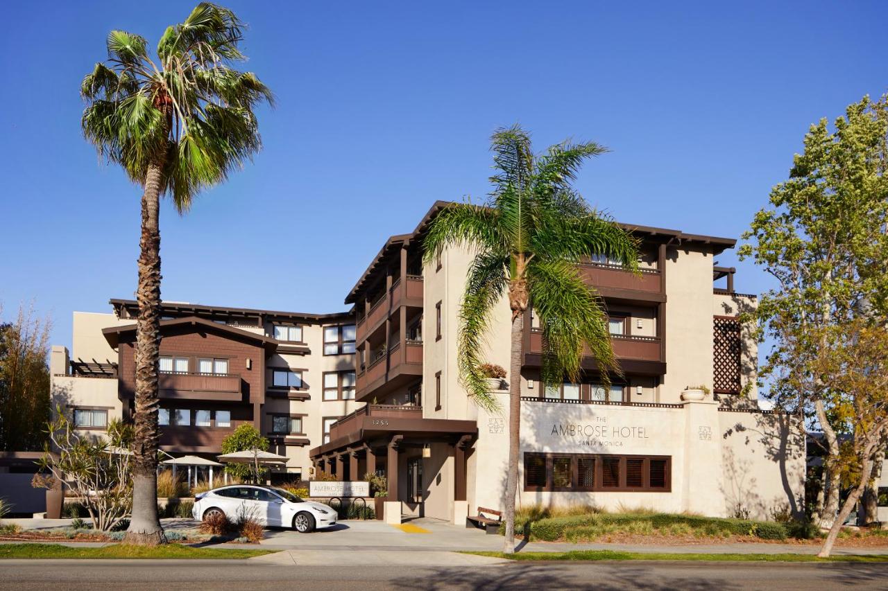 | Ambrose Hotel