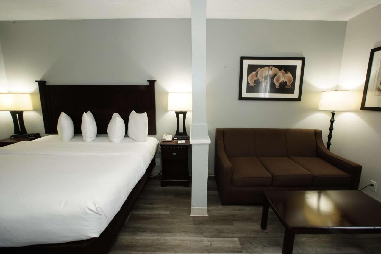 Queen Suite with Mobility Accessible Roll-In Shower at Best Western Paramus Hotel & Suites