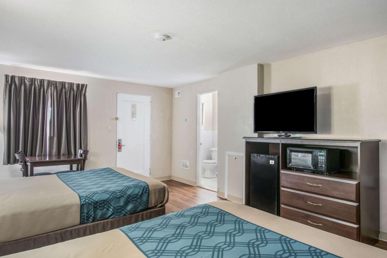  | Econo Lodge Mechanicsburg