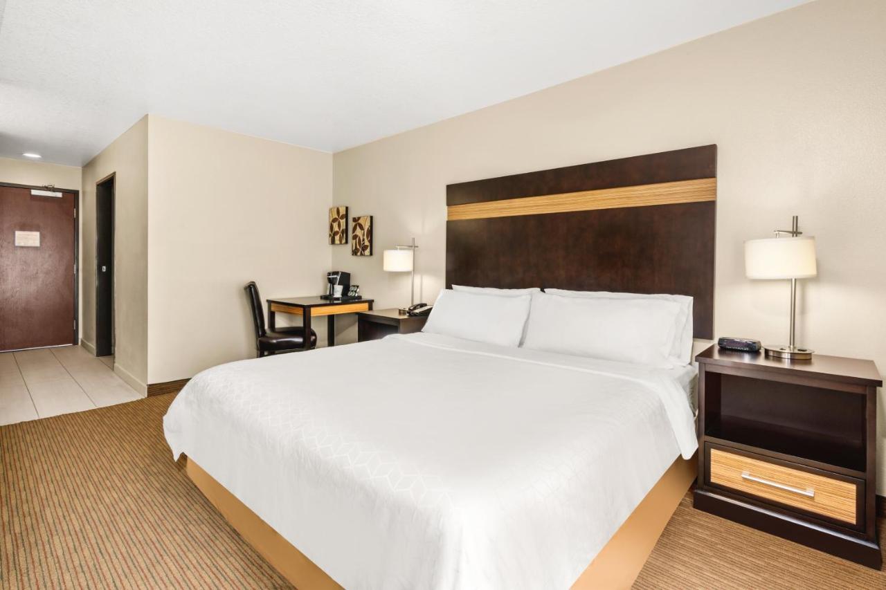 | Holiday Inn Express Portland SE - Clackamas Area, an IHG Hotel