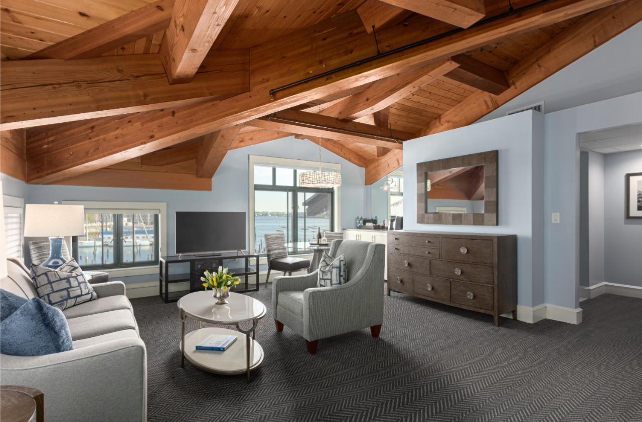 | Boston Yacht Haven
