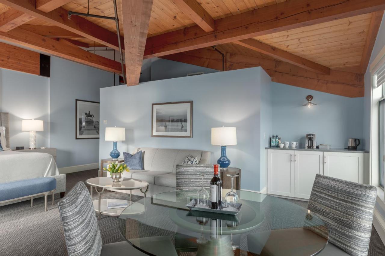 | Boston Yacht Haven