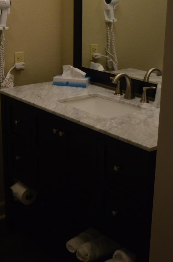 | Brookshire Inn