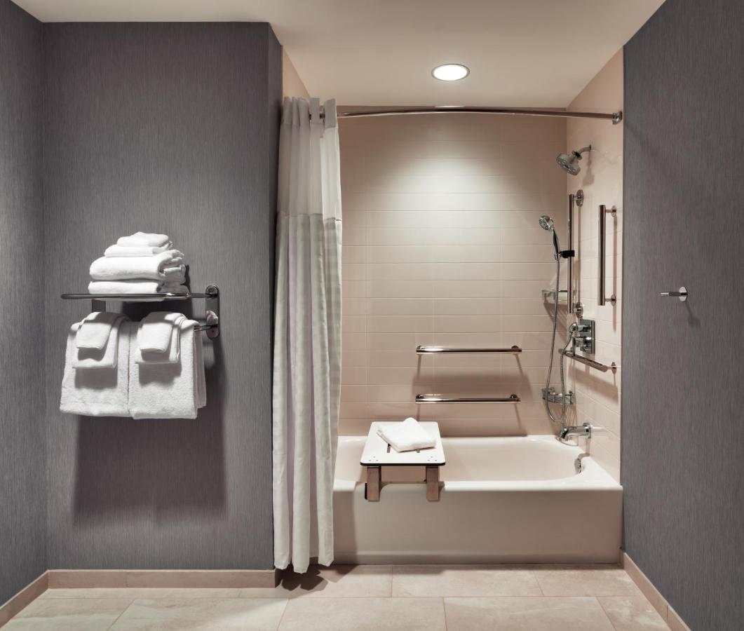 King Room - Disability Access at Hyatt Place Fayetteville/Springdale