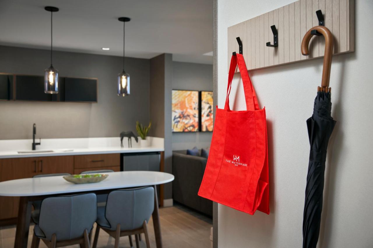 | The Watermark Hotel