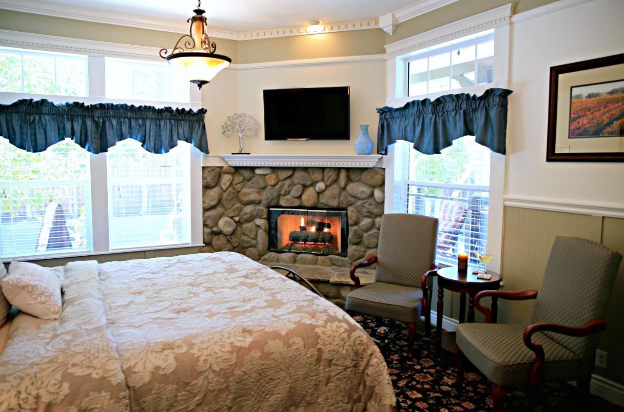  | ForFriends Inn Wine Country Bed and Breakfast