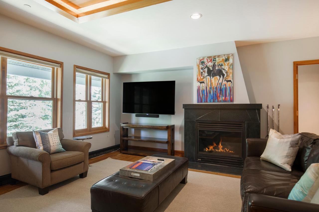 Two-Bedroom Apartment - Cascades A8 at Element 52, Auberge Collection