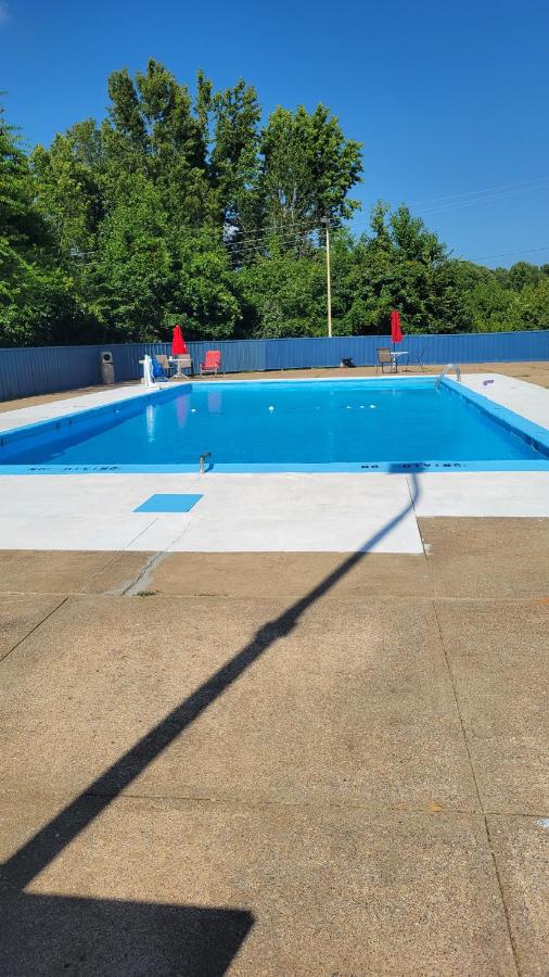 | AmeriVu Inn-Gilbertsville