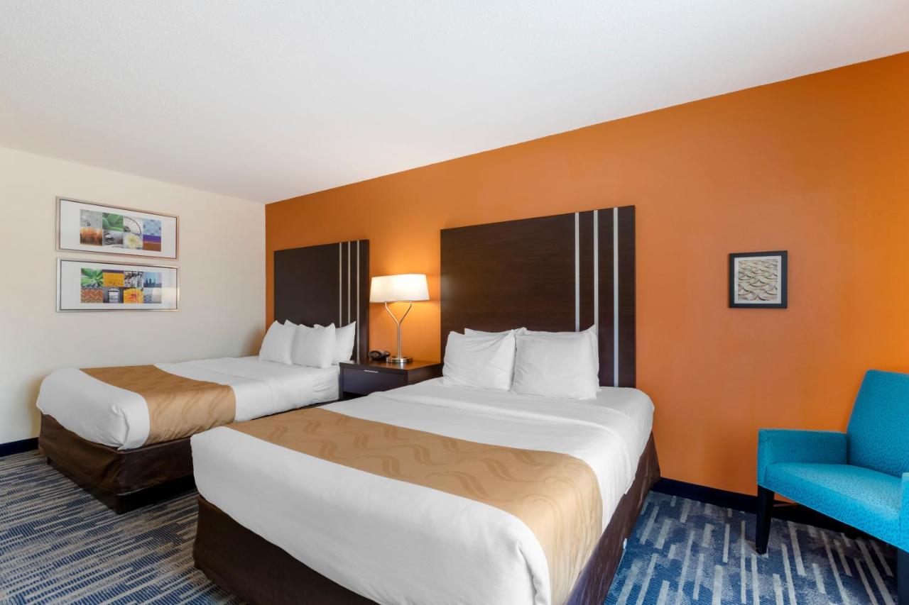 Queen Room with Two Queen Beds and Tub - Accessible/Non-Smoking at Quality Inn & Suites Keokuk North