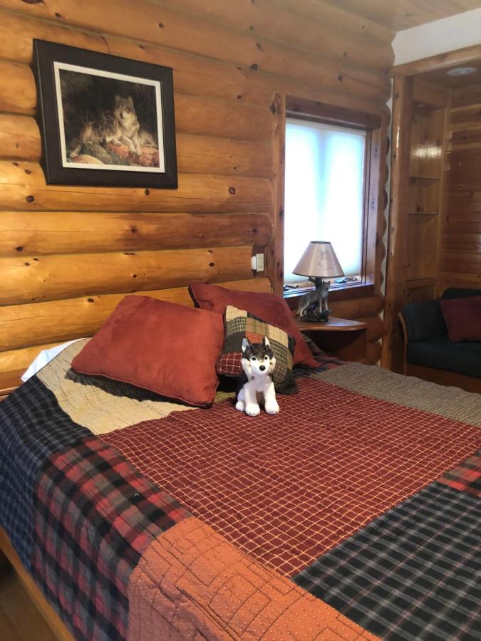| Black River Crossing Bed & Breakfast