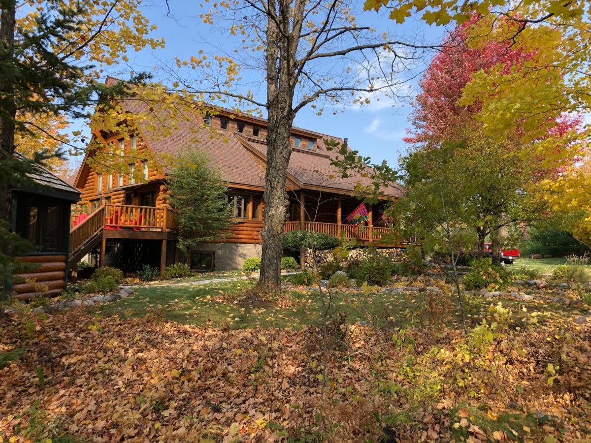 | Black River Crossing Bed & Breakfast