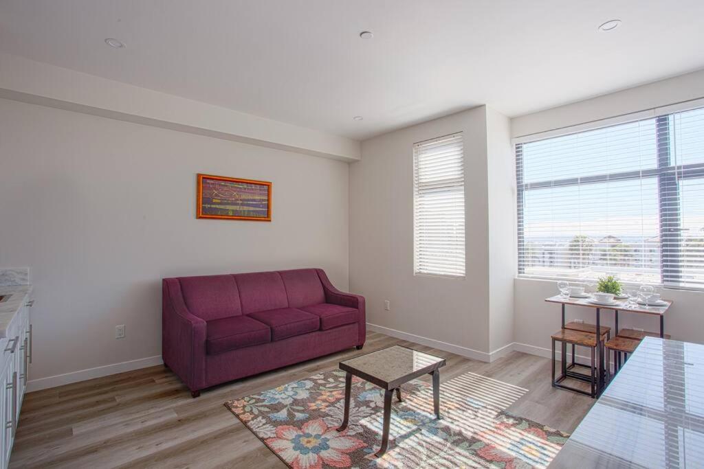 | Luxurious Design One Bedroom Apt near Balboa Park