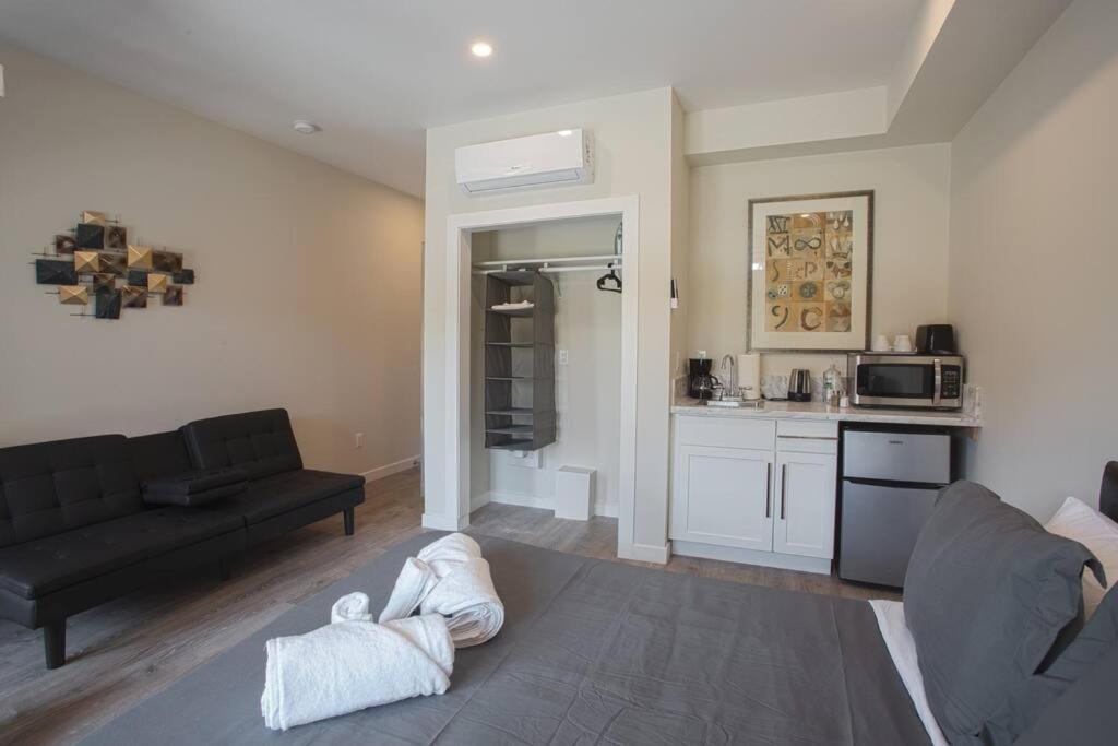  | Cute Studio With Large Balcony and Great Park View