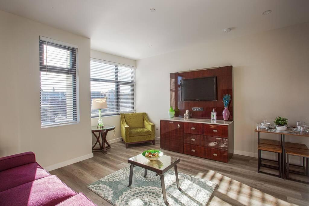  | One Bedroom Apartment with SD Downtown View
