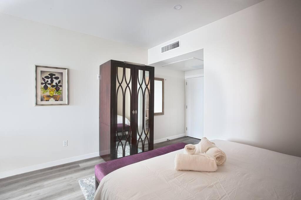  | One Bedroom Apartment with SD Downtown View