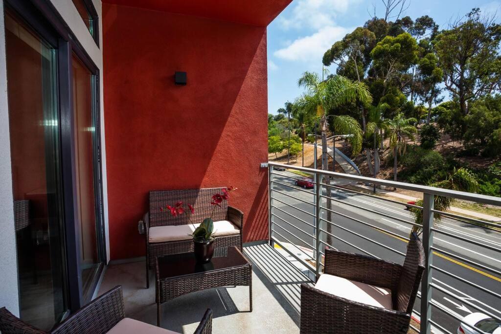  | Steps to Balboa Park- Brand New Apt - Cozy Studio