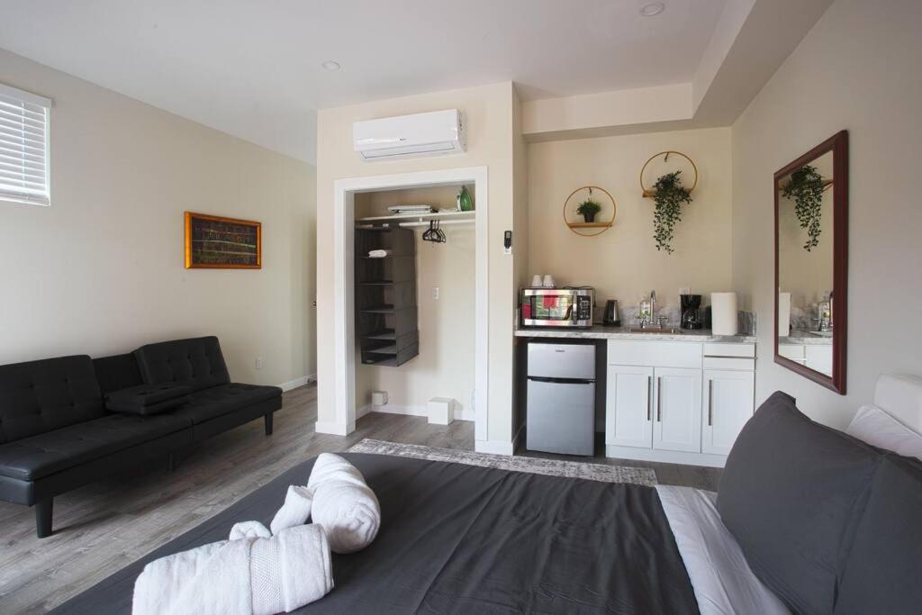 | Explore Balboa Park From Your Cozy Studio w Patio