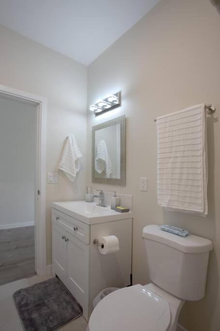 | Explore Balboa Park From Your Cozy Studio w Patio