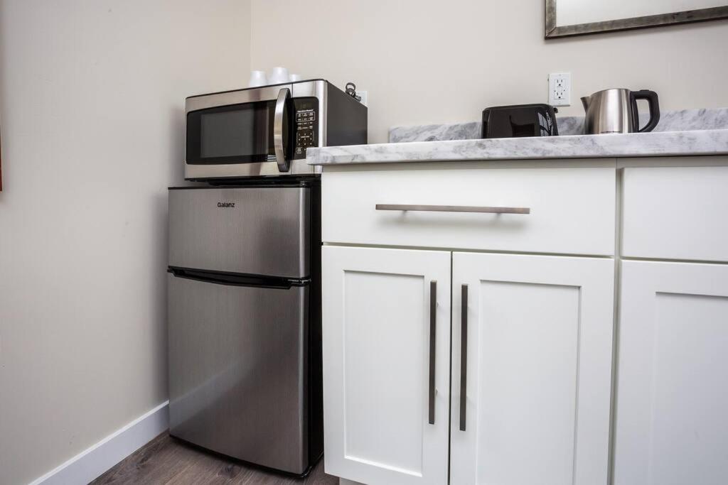  | Modern, Luxurious and Prime location All in One