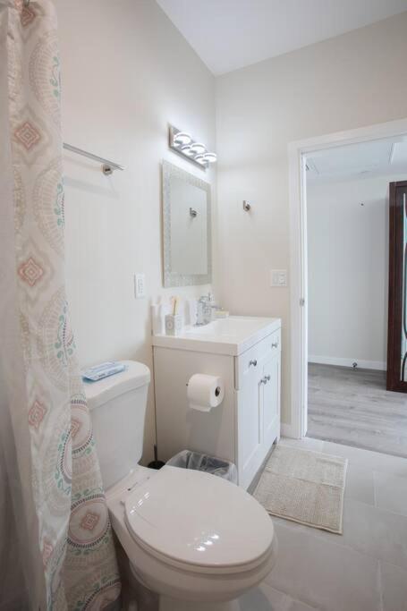 | Modern, Luxurious and Prime location All in One