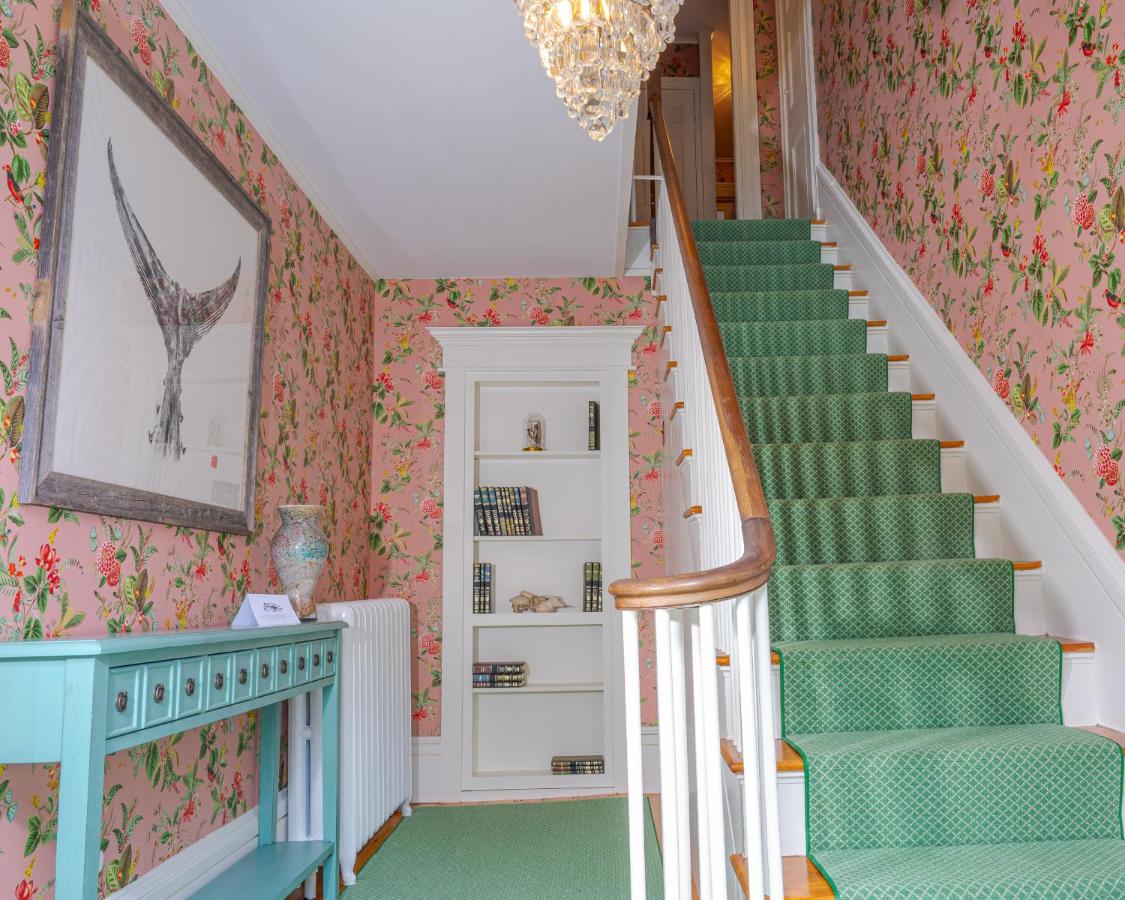 | Sally Webster Inn