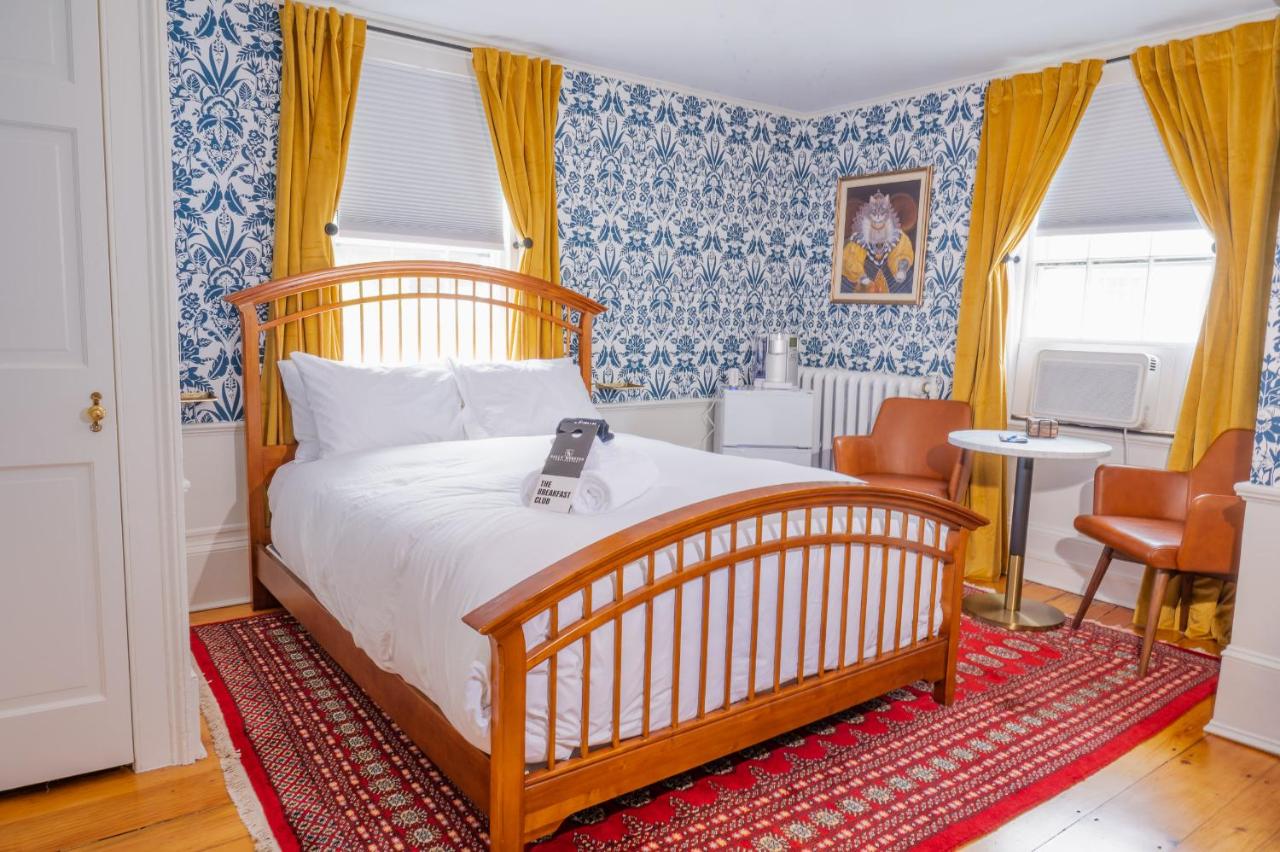  | Sally Webster Inn