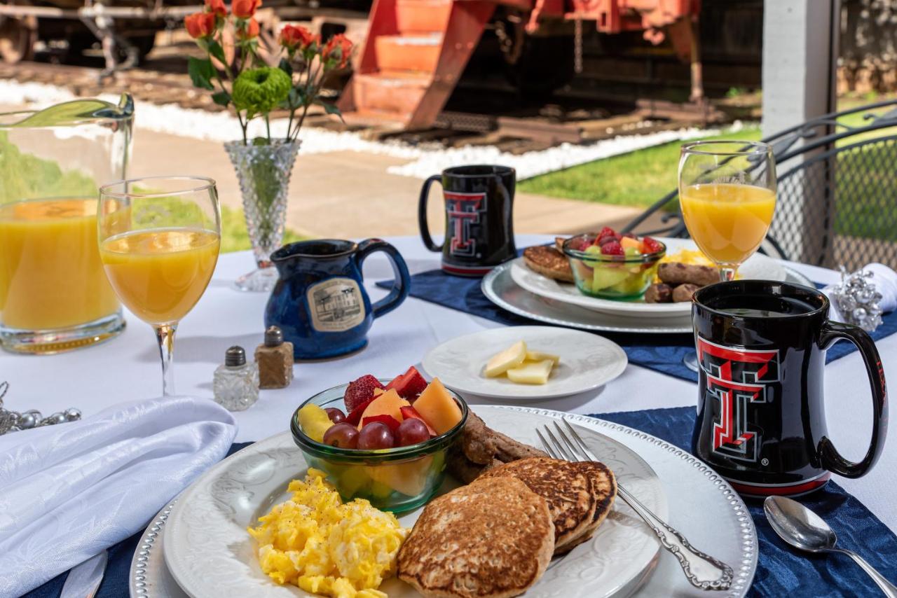 | Woodrow House Bed & Breakfast